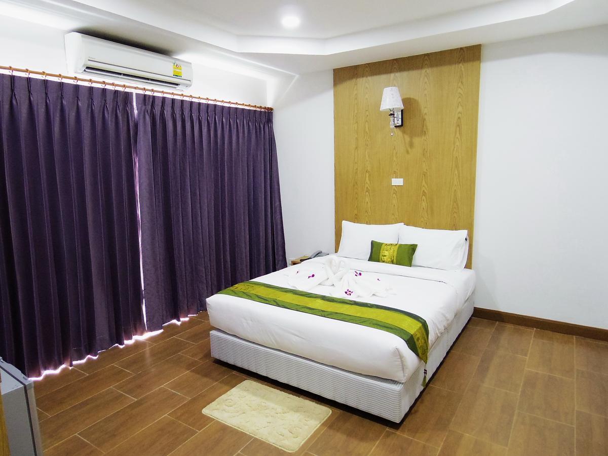 The Sr Residence Lampang Exteriör bild